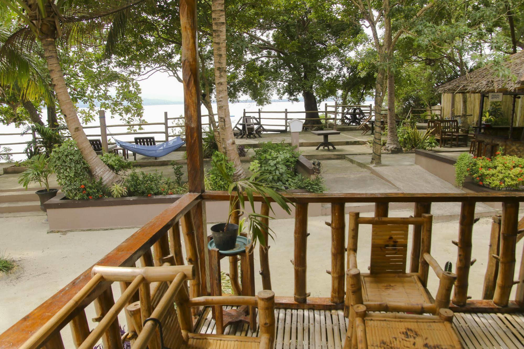 Isla Hayahay Beach Resort And Restaurant Calape Экстерьер фото